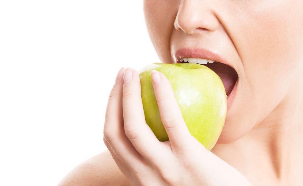 How can I improve my oral health while on a low-carb diet